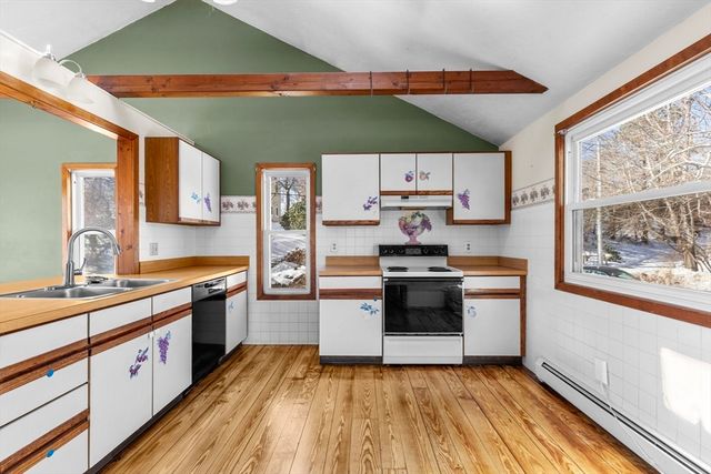 40 Menotomy Rd., Plymouth, MA 02360