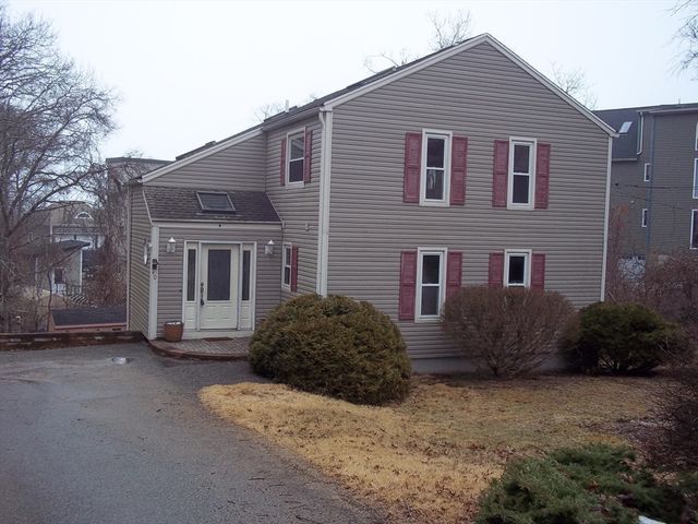 40 Menotomy Rd., Plymouth, MA 02360