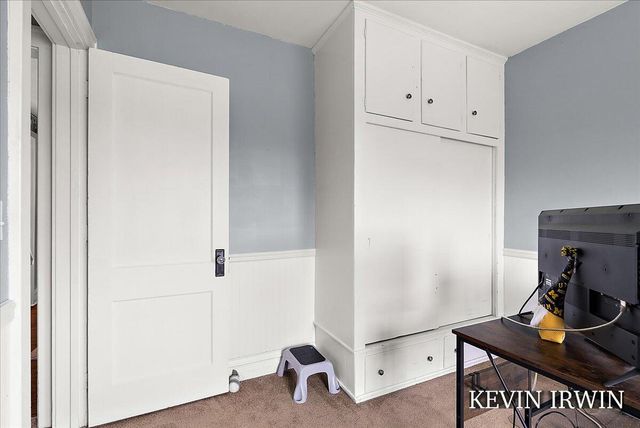 12524 Hoskins Avenue Ne, Algoma Twp, MI 49319