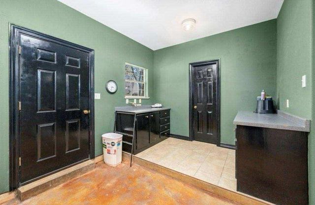 12402 Fisher Drive, Mont Belvieu, TX 77523