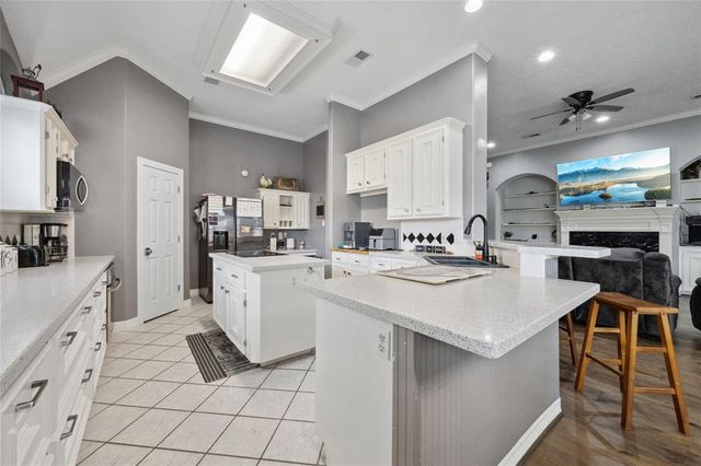 12402 Fisher Drive, Mont Belvieu, TX 77523