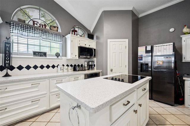 12402 Fisher Drive, Mont Belvieu, TX 77523