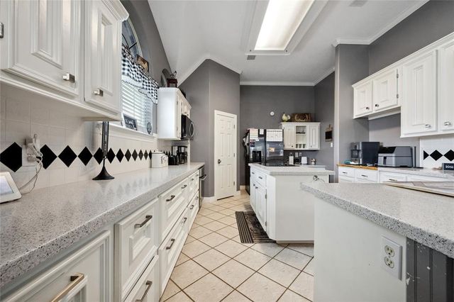 12402 Fisher Drive, Mont Belvieu, TX 77523