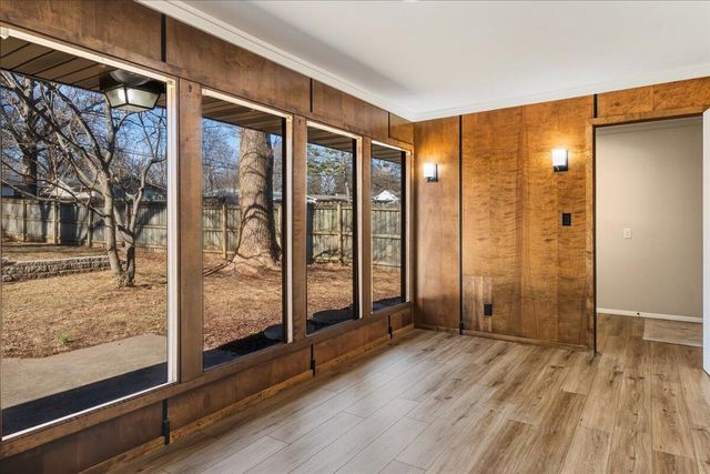 2435 S Brentwood Boulevard, Springfield, MO 65804