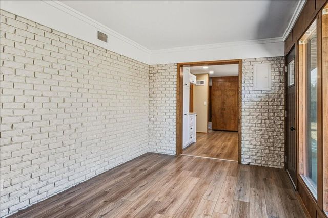 2435 S Brentwood Boulevard, Springfield, MO 65804