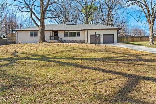 2435 S Brentwood Boulevard, Springfield, MO 65804