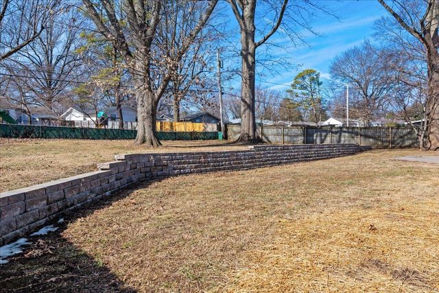 2435 S Brentwood Boulevard, Springfield, MO 65804