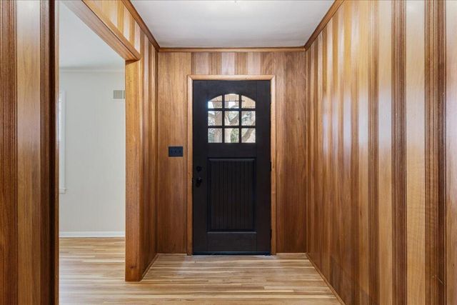 2435 S Brentwood Boulevard, Springfield, MO 65804