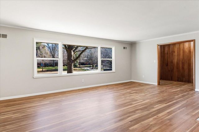 2435 S Brentwood Boulevard, Springfield, MO 65804