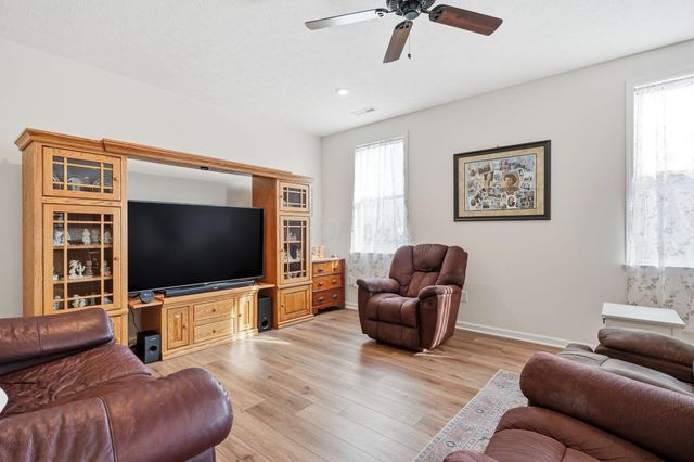 612 Bloomfield Avenue, South Bloomfield, OH 43103