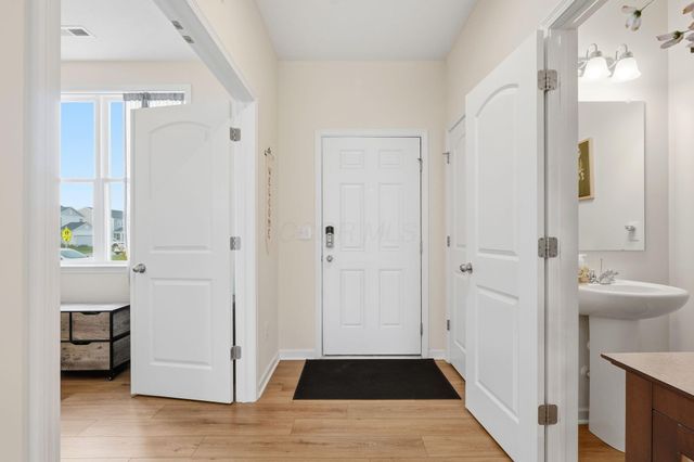 612 Bloomfield Avenue, South Bloomfield, OH 43103