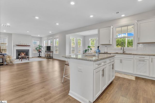 800 Redmill Lane, Duncan, SC 29334
