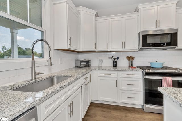 800 Redmill Lane, Duncan, SC 29334