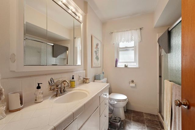 819 Sylvia Dr, Lodi, CA 95240