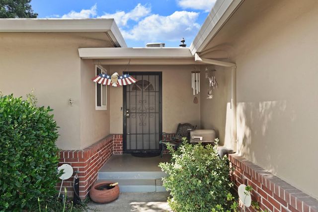 819 Sylvia Dr, Lodi, CA 95240