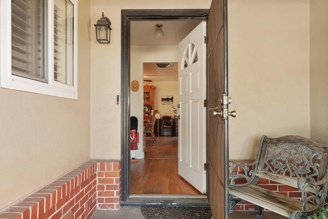 819 Sylvia Dr, Lodi, CA 95240