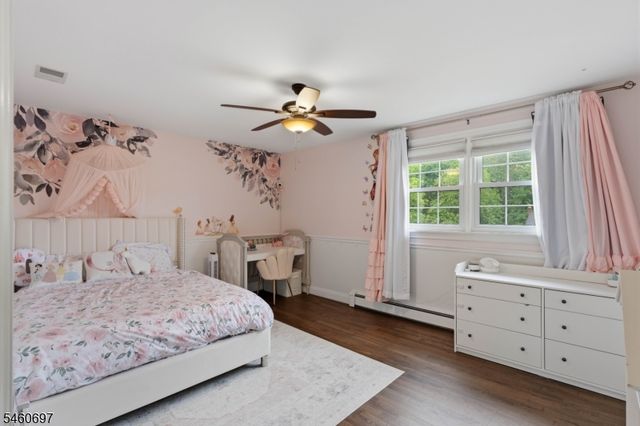 15 Almroth Dr, Wayne Twp., NJ 07470