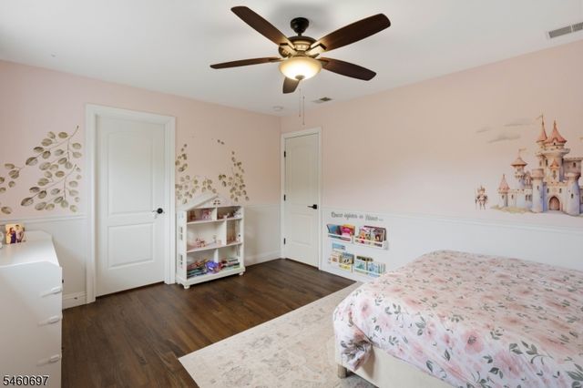 15 Almroth Dr, Wayne Twp., NJ 07470