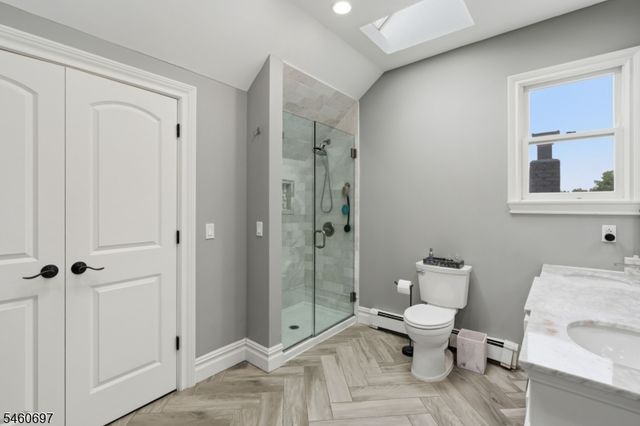15 Almroth Dr, Wayne Twp., NJ 07470