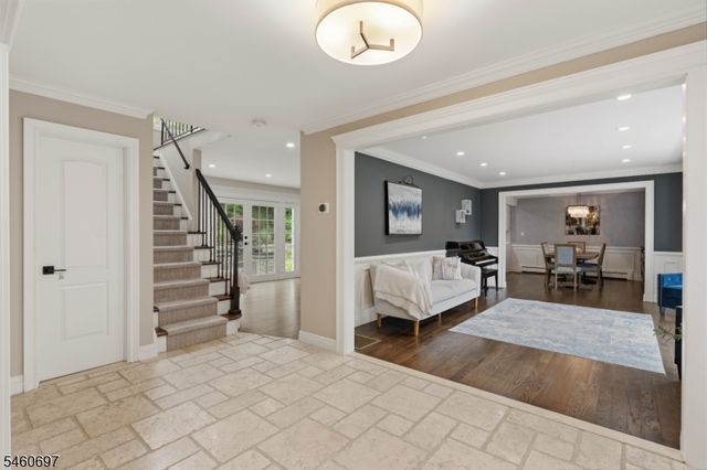 15 Almroth Dr, Wayne Twp., NJ 07470