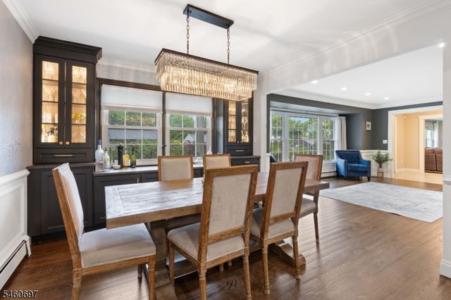 15 Almroth Dr, Wayne Twp., NJ 07470