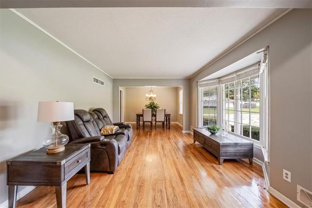 8701 Evanston Avenue, Raytown, MO 64138