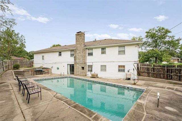 8701 Evanston Avenue, Raytown, MO 64138