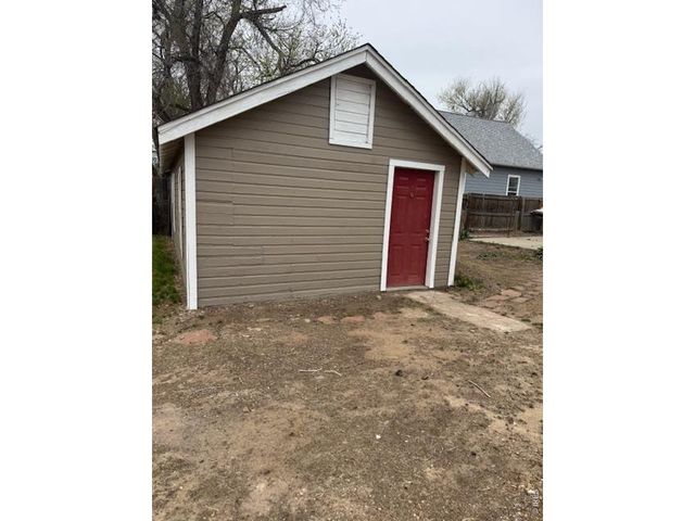 818 4th St, Greeley, CO 80631