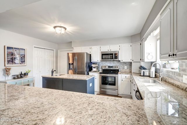 707 Plantation Circle, Panama City, FL 32404