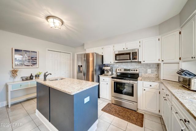 707 Plantation Circle, Panama City, FL 32404