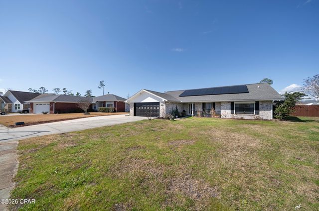 707 Plantation Circle, Panama City, FL 32404