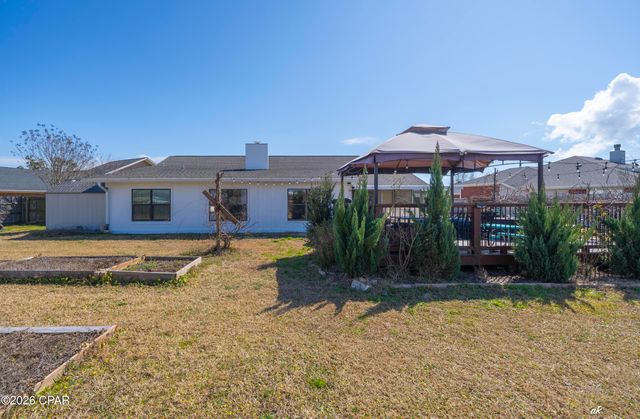 707 Plantation Circle, Panama City, FL 32404