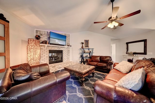 707 Plantation Circle, Panama City, FL 32404