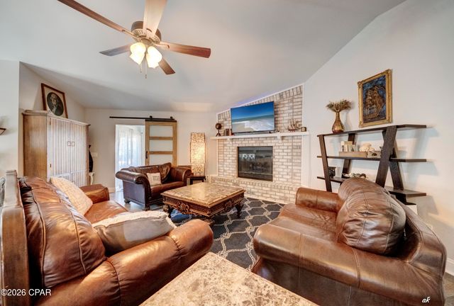 707 Plantation Circle, Panama City, FL 32404