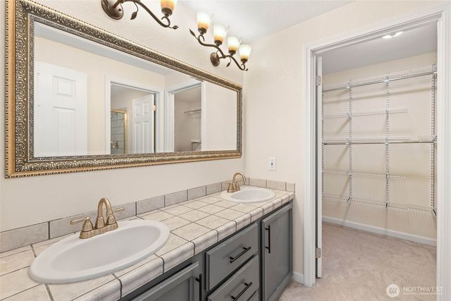 5610 S 296th Court, Auburn, WA 98001