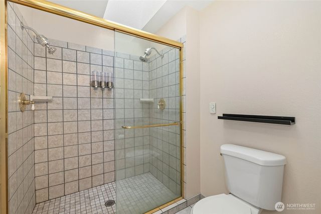 5610 S 296th Court, Auburn, WA 98001