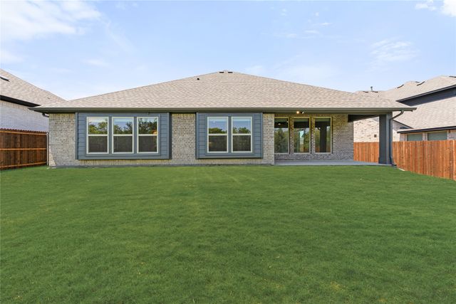 107 Walnut Way, Balch Springs, TX 75181