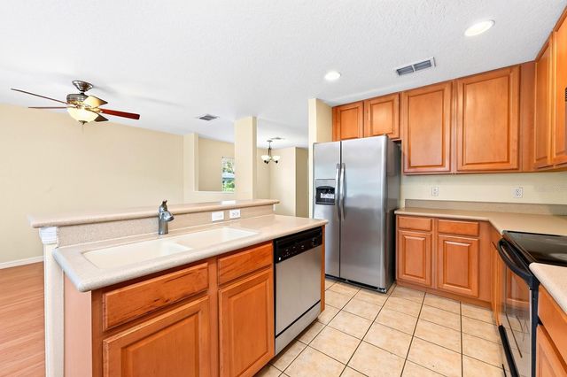 12905 LEXINGTON SUMMIT STREET, Orlando, FL 32828