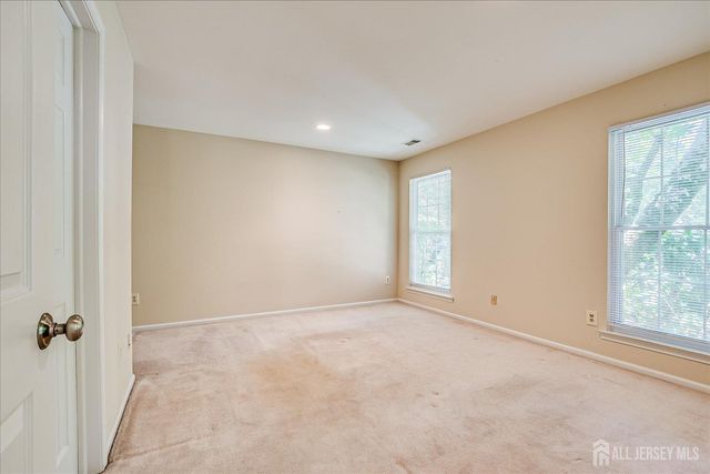 1801 Timber Oaks Road, Edison, NJ 08820