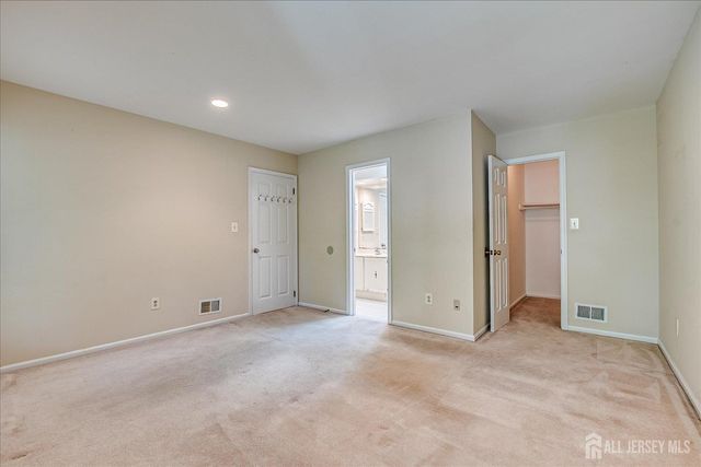 1801 Timber Oaks Road, Edison, NJ 08820