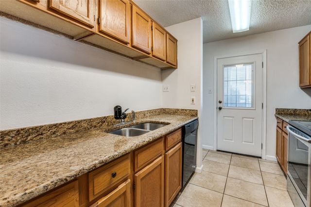 6720 Cedar Forest Trail, Dallas, TX 75236