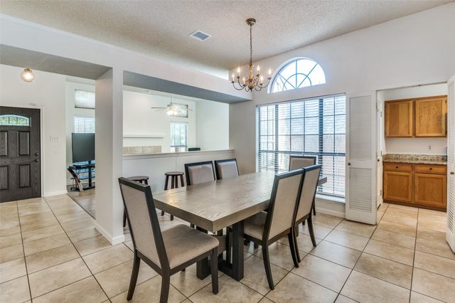 6720 Cedar Forest Trail, Dallas, TX 75236
