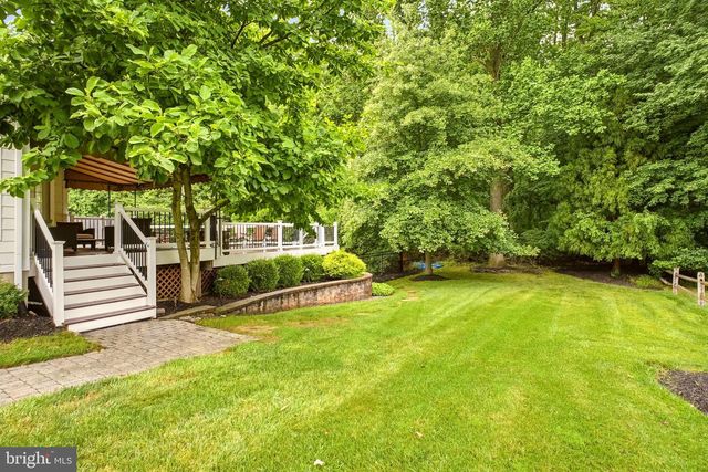 5 NATHANIEL CT, Glen Mills, PA 19342