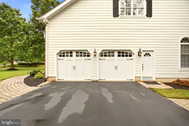 5 NATHANIEL CT, Glen Mills, PA 19342