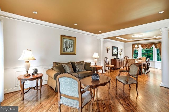5 NATHANIEL CT, Glen Mills, PA 19342
