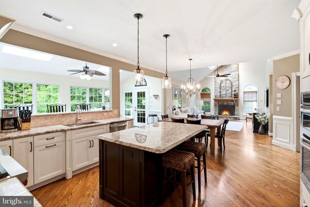 5 NATHANIEL CT, Glen Mills, PA 19342