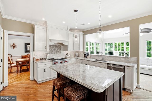 5 NATHANIEL CT, Glen Mills, PA 19342