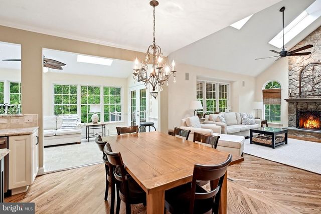 5 NATHANIEL CT, Glen Mills, PA 19342