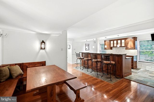 5 NATHANIEL CT, Glen Mills, PA 19342