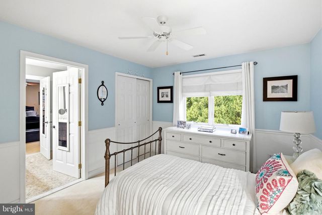 5 NATHANIEL CT, Glen Mills, PA 19342